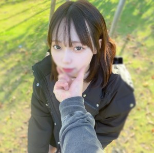 [Nozaka] Ein lokaler JD, der wie Nishino Nishino aussieht und einen niedlichen Dialekt hat. Trotz ihres schönen Gesichts ist sie so empfindlich, dass sie wie verrückt spritzt. Da er ihrem Körperbau, der eine leichte Geburt ermöglichte, nicht widerstehen konnte, befruchtete er sie zweimal. . .在线观看