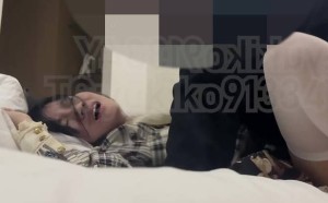 面容清秀的苗条女孩-胖爷