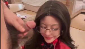 货真价实的大胸啊，这起码有E乳吧