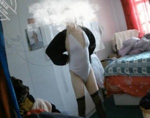 观音做莲的看着老妈浑圆的屁股