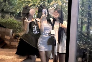 姐姐的闺蜜成功被我拿下还是年轻的嫩啊