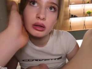 巨乳家政女佣为保工作献身巨屌主人干爆嫩穴-Comatozze